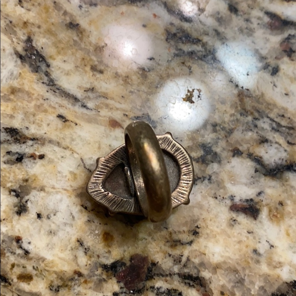 Assorted rings - Picture 6 of 6
